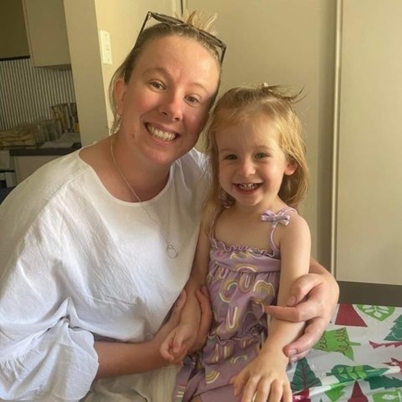 Meet your Posher, Jade - Picture 1 of 1